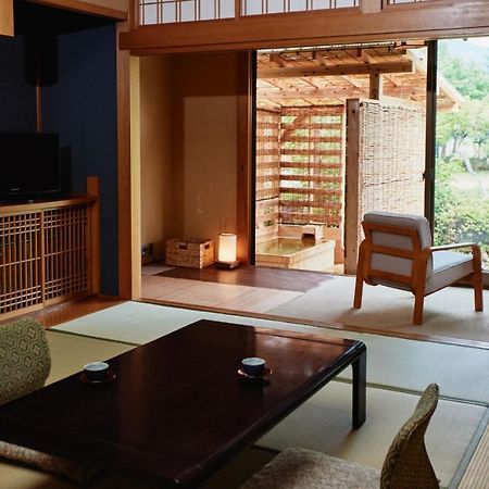 Takamiya Ryokan Sagiya Sansorai Kaminoyama Екстериор снимка