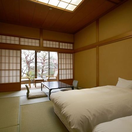 Takamiya Ryokan Sagiya Sansorai Kaminoyama Екстериор снимка
